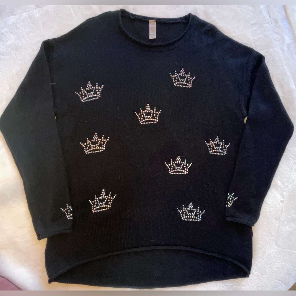 Tredy Brand Women’s Black Cashmere Sweater with Crown Embellishments